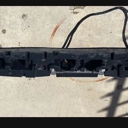 06/10  Ford Explorer rear bumper support oem 