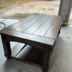 Adjustable Coffee Table 
