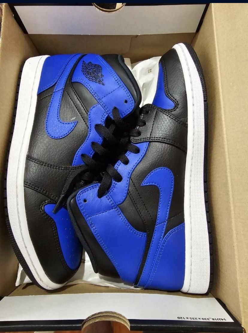 Jordan 1 mid Royal
