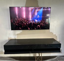 TCL 75” Wall Mount Included (Read Description)