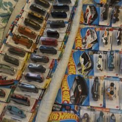 Hot Wheels And Match Boxes 
