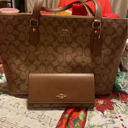 Coach Brown, Gold Logo Tote Bag With Wallet 
