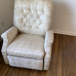 Free! Cream And White Recliner Chair