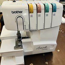 Serger Brother Lock 1034D