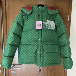 Gucci x The North Face Green Red GG Monogram Logo Canvas Down Jacket Coat Sz M