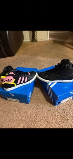 3 pairs women adidas shoes