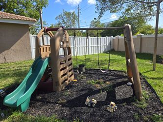 Step 2 Outdoor Swing Set