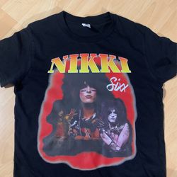 Nikki Sixx  Motley Crue 90s Vintage Look T Shirt Motley Crüe  Rock N Roll Heavy Metal Glam Retro 80s Fashion Kiss Lady Gaga Billy Idol Rockstar
