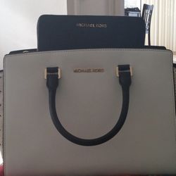 New White / Snake Print Michael Kors Handbag