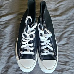 Women's Size 10 Converse 