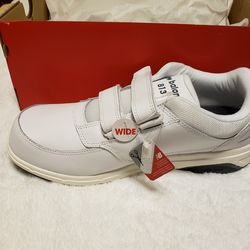 Brand New/ New Balance Walking Shoes