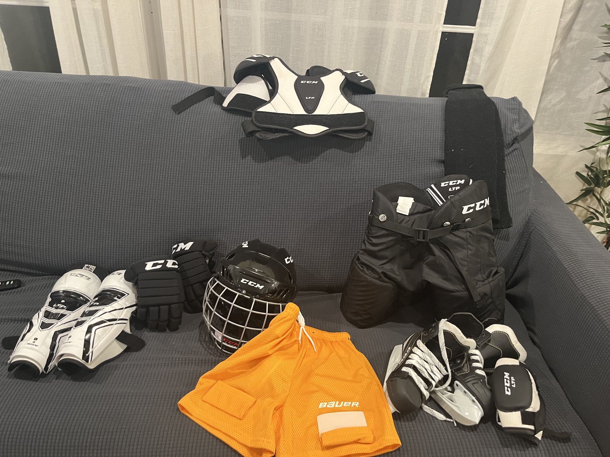Kids 6-7y Hockey Equip