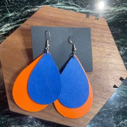 Leather earrings