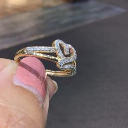 10k Gold Diamond Heart ❤️❤️❤️❤️Ring Size 7 Available In Stock ..💎💎💎💎