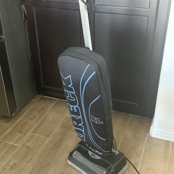 Oreck Xl Pro Plus Commercial Vacuum Cleaner 8 Lb Vacume 