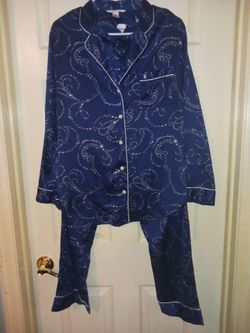 Victoria's Secret Pajama Set Navy Paisley Sz Mediun