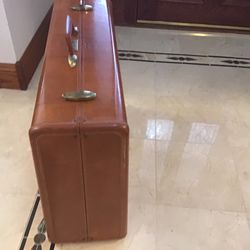 Leather Suit Case Vintage Samsonite In Perfect Condition No Marks At All