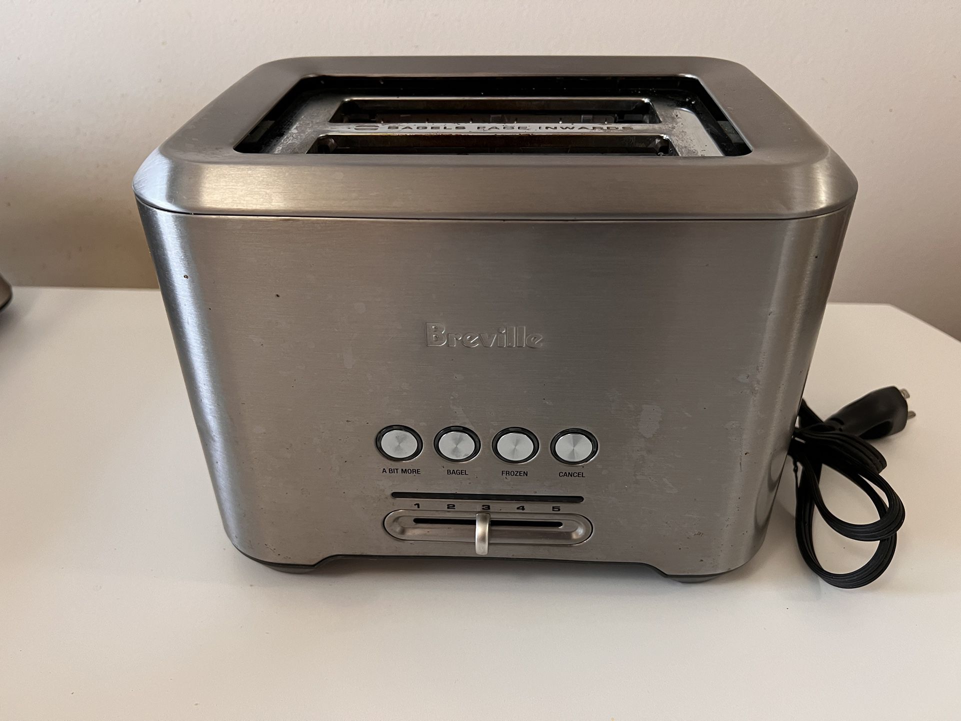 Breville “A Bit More” 2-Slice Toaster