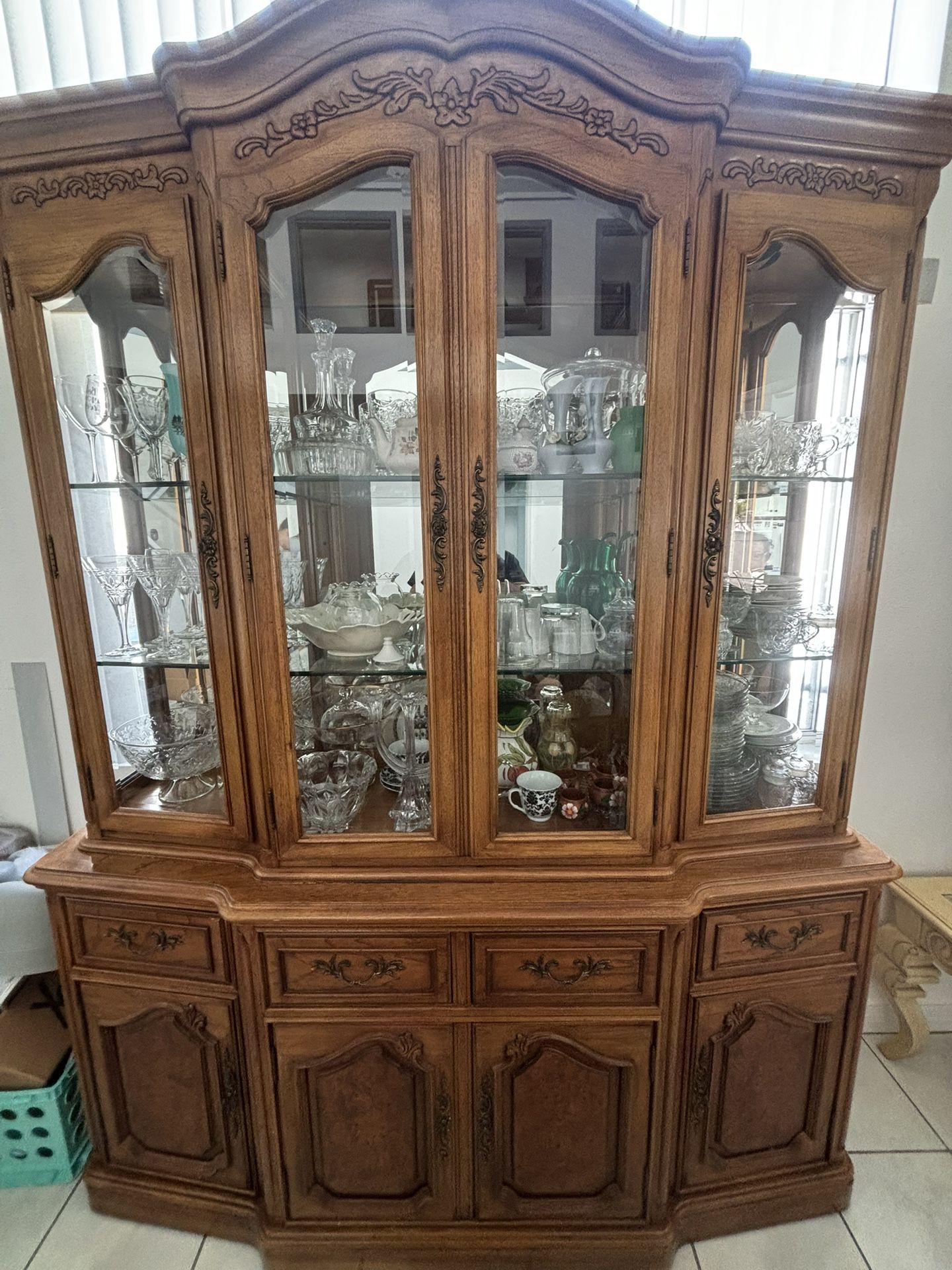 Solid Wood China Hutch with Glass Display Cabinet