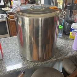 Stainless Steel Pot (NEW)
