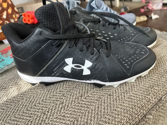 Under Amour Cleats Size 11.5  