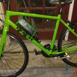 27"alpha Trek Bike Like New Green