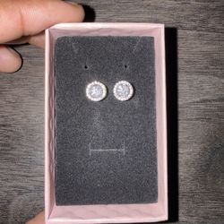 Circle Diamond Earrings 