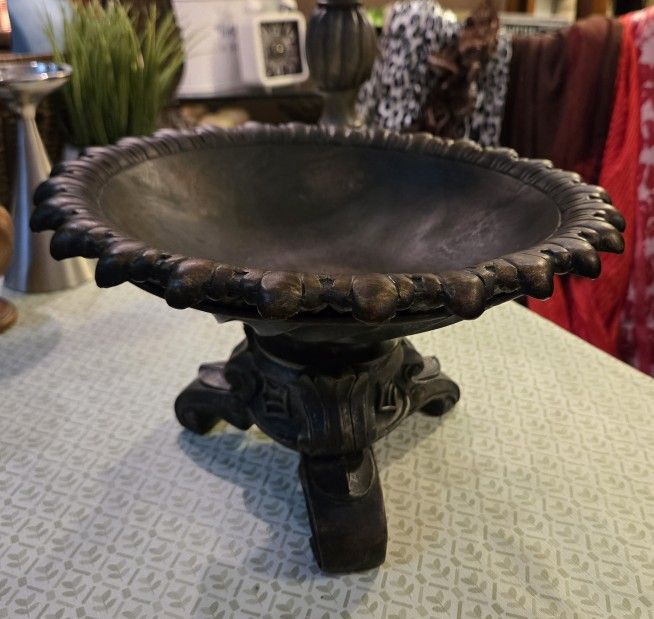 Large Resin Pedestal Centerpiece