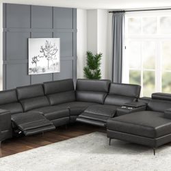 Power Reclining Sectional 