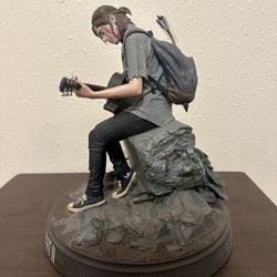 Ellie Statue (read description)