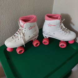 Female Roller Skates 