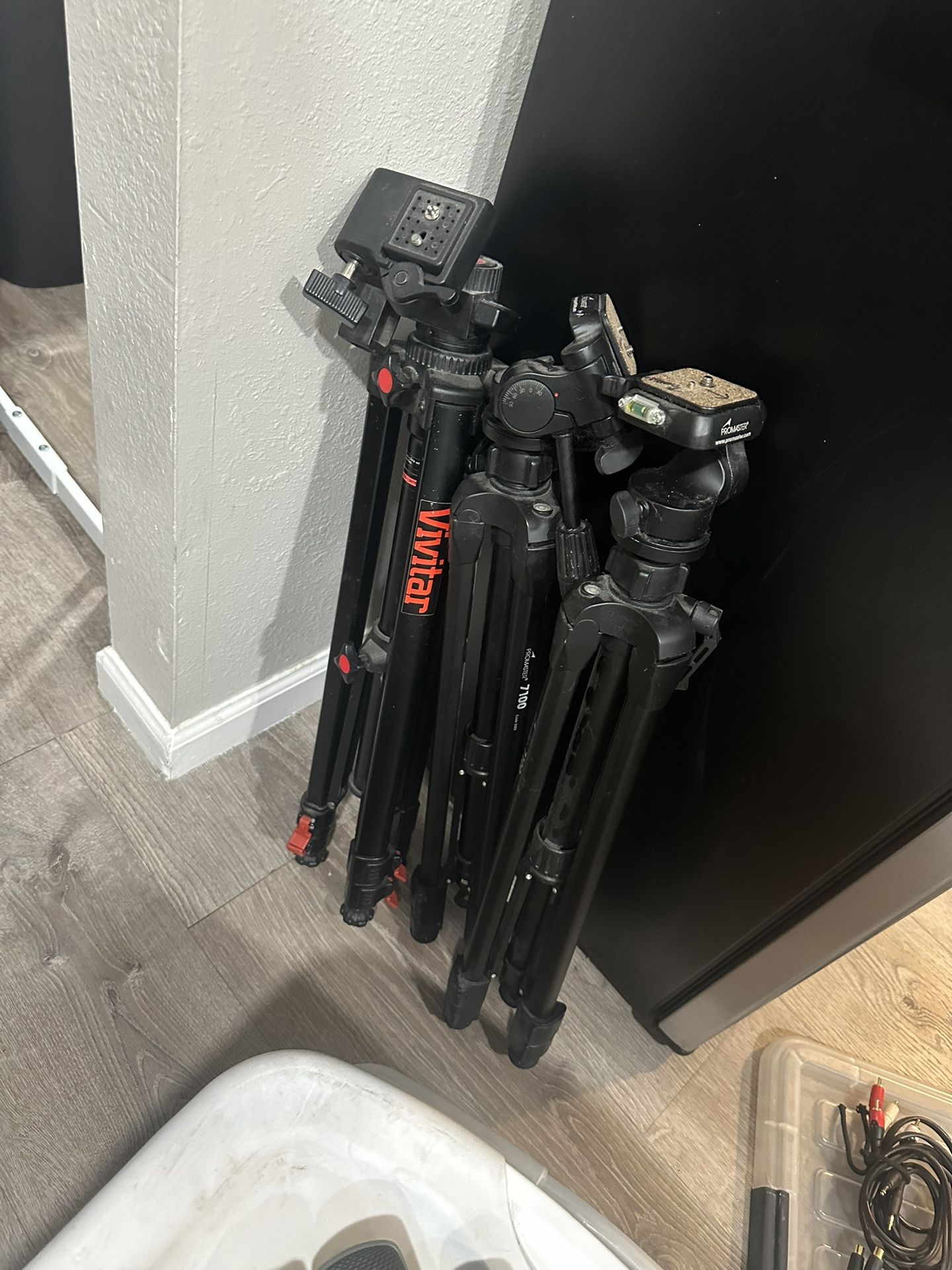TRIPODS (Vivitar and PROMASTER 7100)