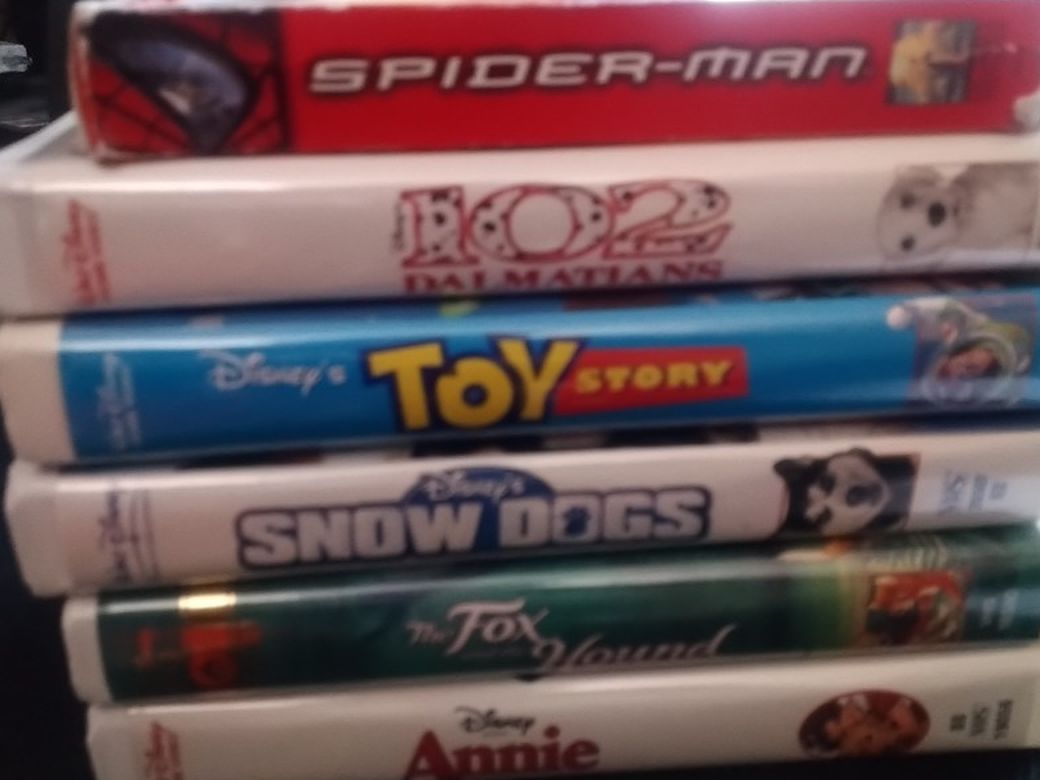 6 VHS Movies Toy Story Spider-Man And More!!