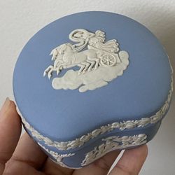 Wedgwood Jasperware “Wedgwood Blue” Aurora & Chariot of Dawn Trinket Box