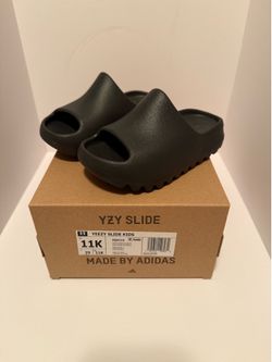 Yeezy Slide ‘Onyx’ KIDS
