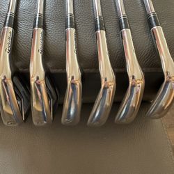 Taylormade R9 Irons Golf Clubs RH
