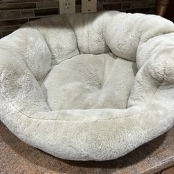 Medium Pet Bed NEW