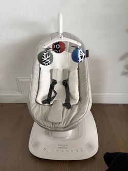 Uppababy MamaRoo smart swing