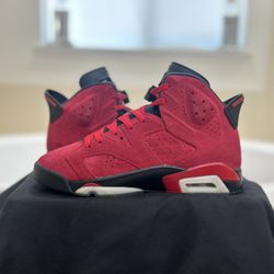 Air Jordan Retro .9.5m. 109$ 