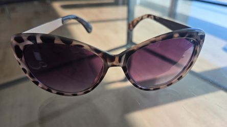 Animal print sunglasses