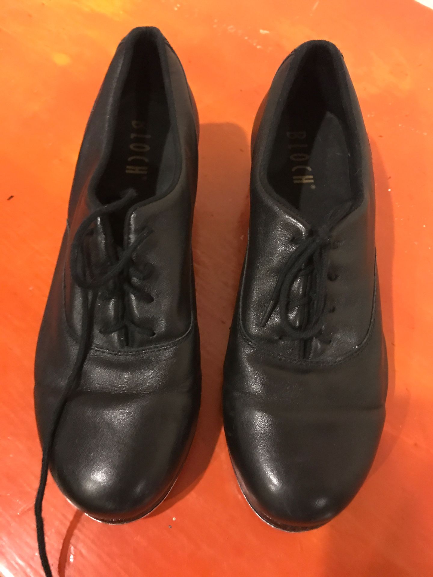 Girls Bloch shockwave tap shoe size 8M