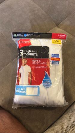HANES 3 Pack White Tagless Shirts - Mens Large