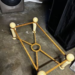 Coffee Table Top is Missing 