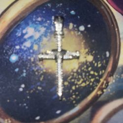 VVS Diamond Stimulate Cross Pendant