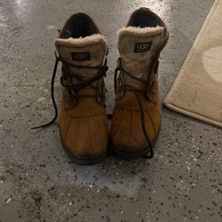 UGG Snow Boot Size 7.5