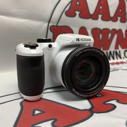 Kodak Pixpro AZ405 20MP 160x Zoom Digital Camera 11053441