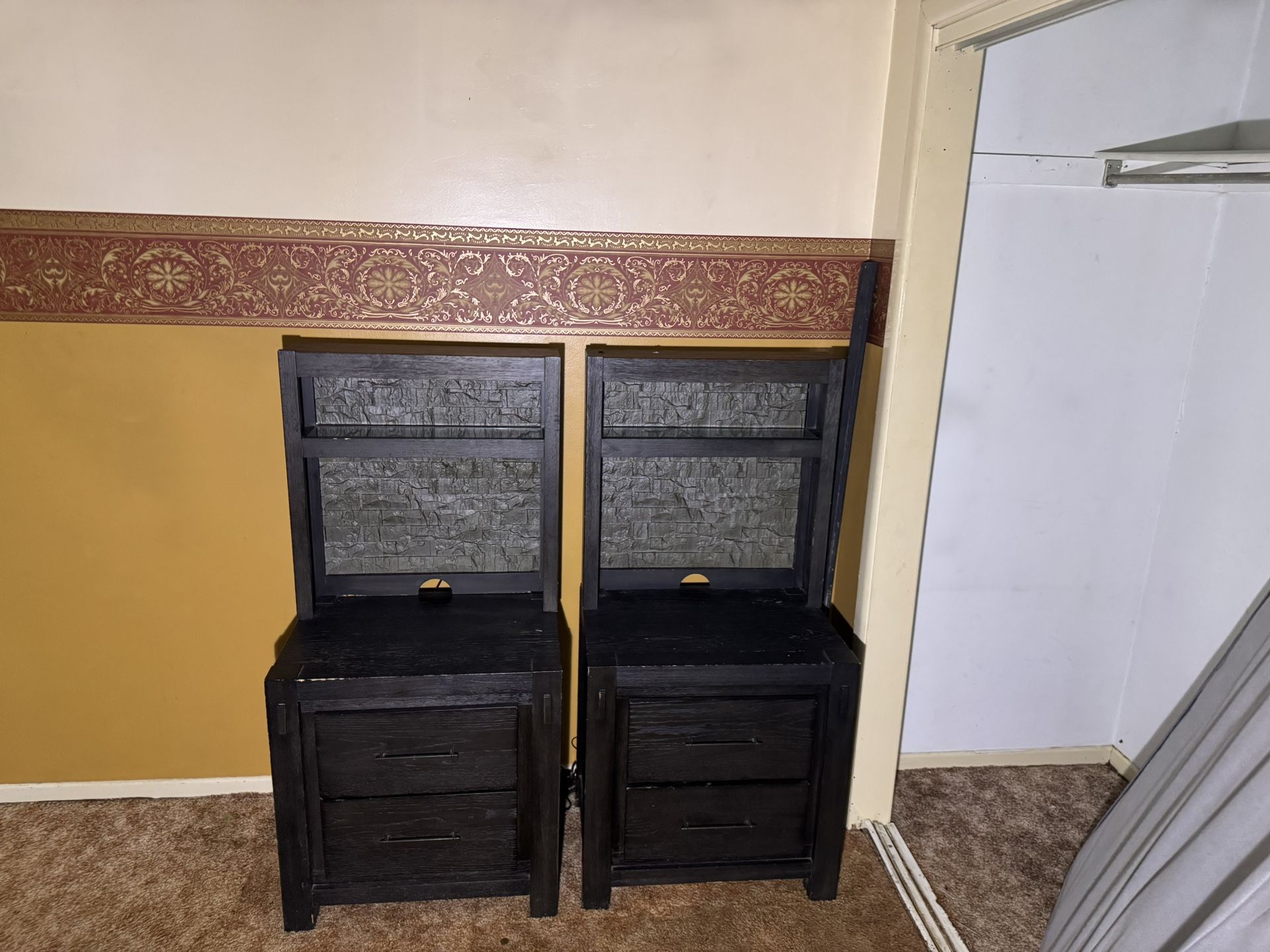 3-piece Bedroom Set.