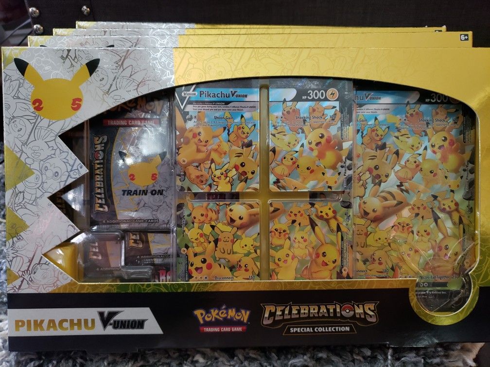 🔥 Pokemon Celebrations Pikachu V Max Collection Box