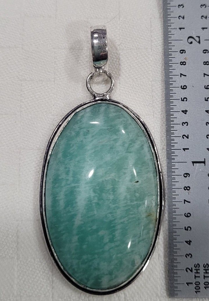 Gemstone Pendants/Necklaces