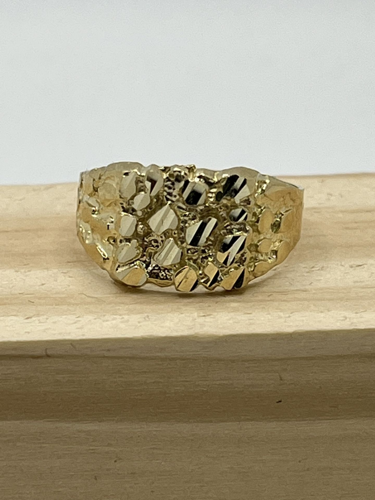 Brand New 10k Gold Nugget Ring